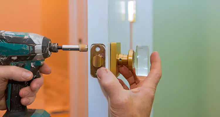 Broken Door Knob Fix in Berkeley, CA